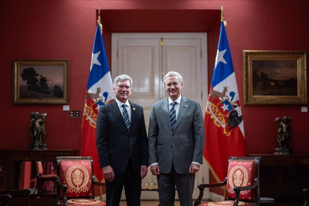 El Gran Maestro de la Gran Logia de Chile, Juan Eduardo Urrutia Bordagaray, se reunió con el Presidente de la República, José Antonio Kast